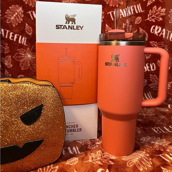 Pumpkin Spice Stanley Quencher 40 oz. Perfect for fall!! 🎃 🎃 - Picture 4 of 10